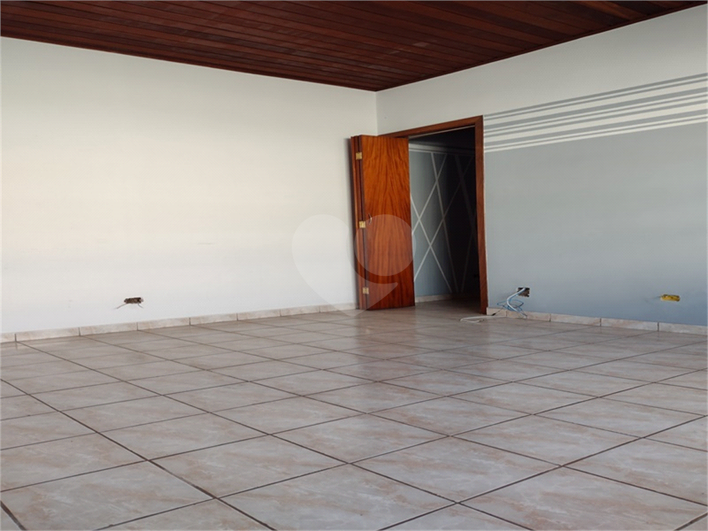 Casa à venda com 3 quartos, 120m² - Foto 9