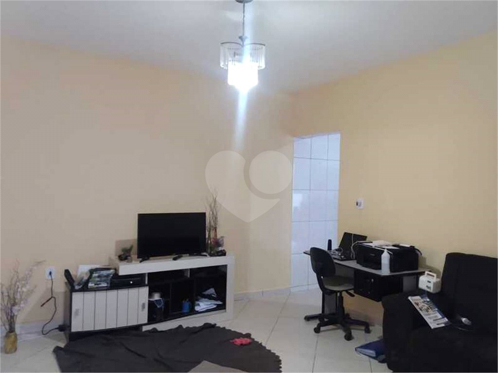 Casa à venda com 2 quartos, 115m² - Foto 3
