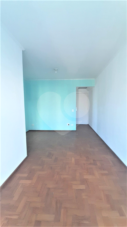 APARTAMENTO 2 QUARTOS, 1 VAGA E VARANDA À VENDA NA RUA COPACABANA