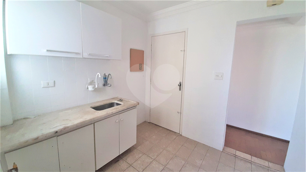 APARTAMENTO 2 QUARTOS, 1 VAGA E VARANDA À VENDA NA RUA COPACABANA