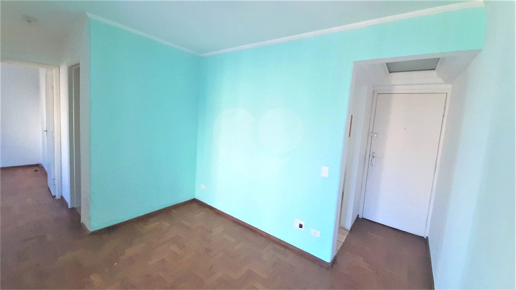 APARTAMENTO 2 QUARTOS, 1 VAGA E VARANDA À VENDA NA RUA COPACABANA