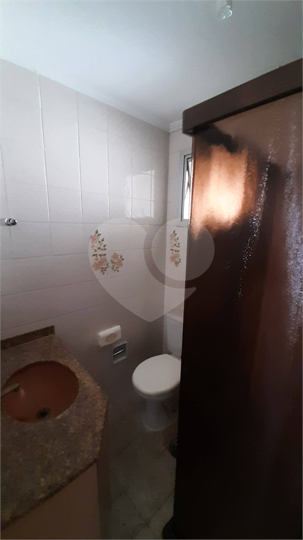 APARTAMENTO 2 QUARTOS, 1 VAGA E VARANDA À VENDA NA RUA COPACABANA