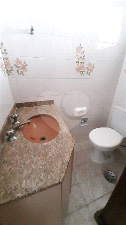 APARTAMENTO 2 QUARTOS, 1 VAGA E VARANDA À VENDA NA RUA COPACABANA