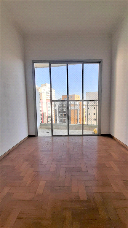 APARTAMENTO 2 QUARTOS, 1 VAGA E VARANDA À VENDA NA RUA COPACABANA