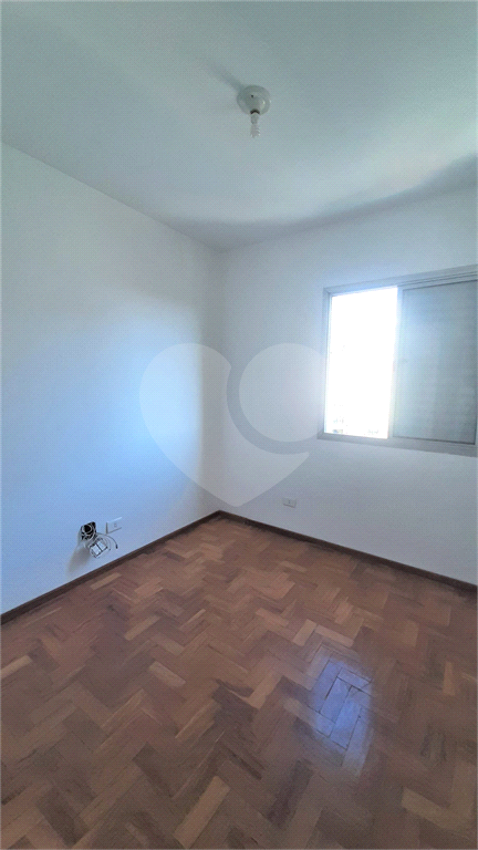 APARTAMENTO 2 QUARTOS, 1 VAGA E VARANDA À VENDA NA RUA COPACABANA
