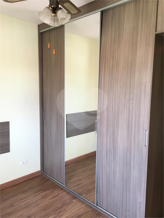 Apartamento de 2 dormitórios no Pari.