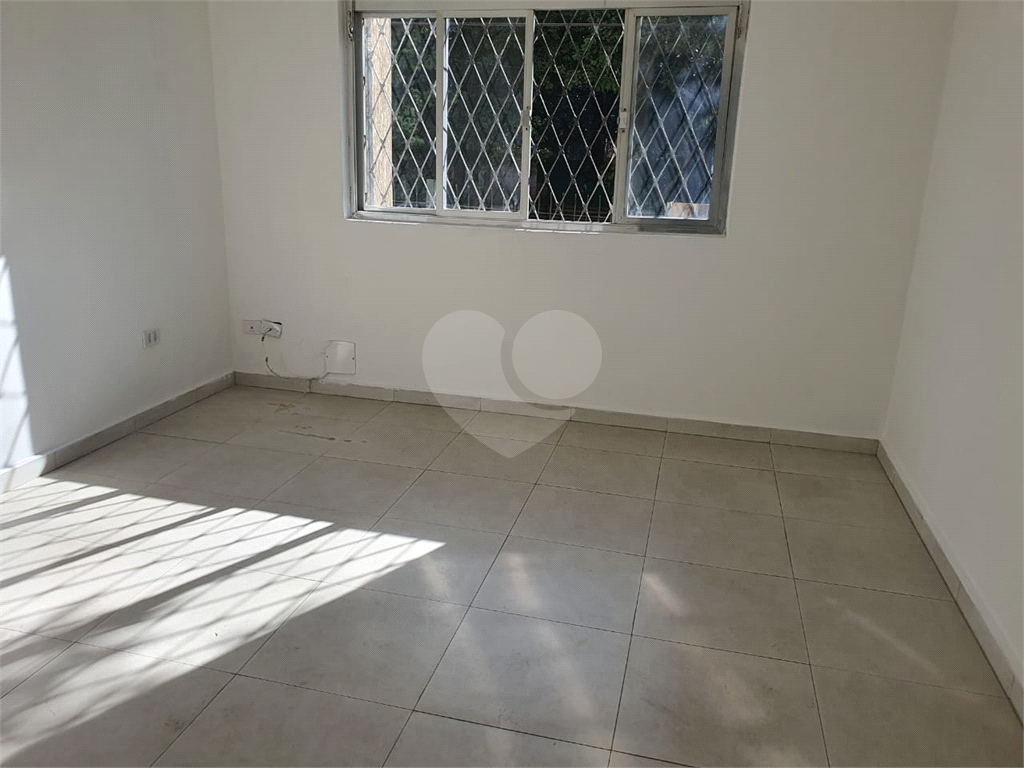APARTAMENTO em TREMEMBÉ