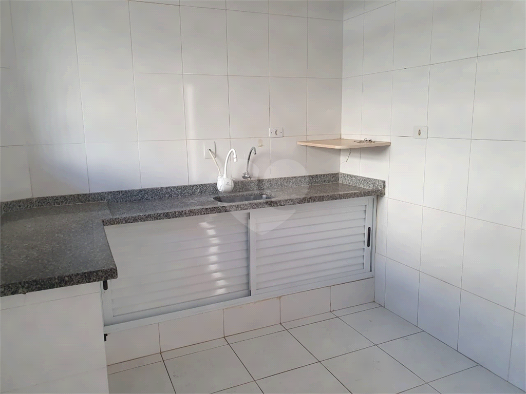 APARTAMENTO em TREMEMBÉ