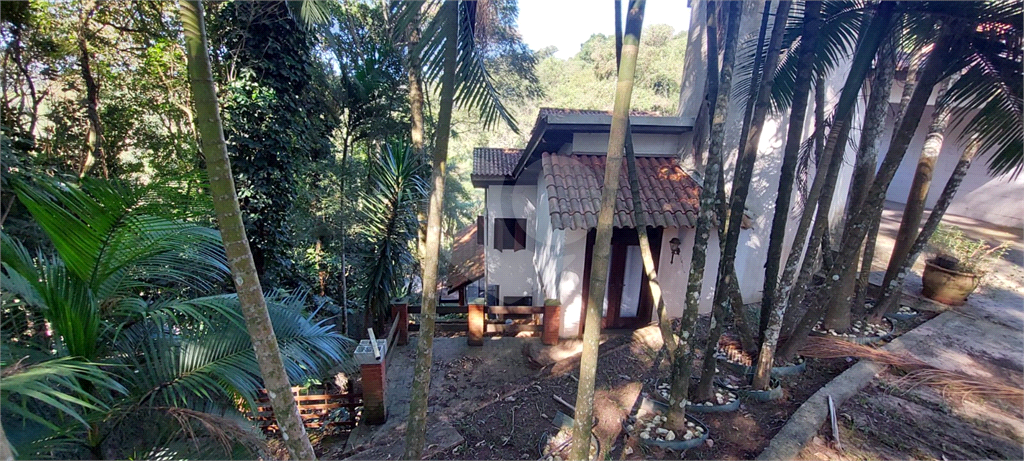 Casa de Condomínio à venda com 3 quartos, 350m² - Foto 4