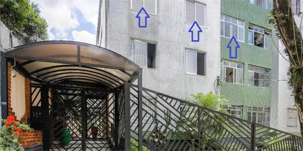 APARTAMENTO em CASA VERDE