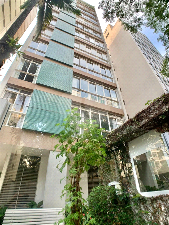 APARTAMENTO em HIGIENÓPOLIS