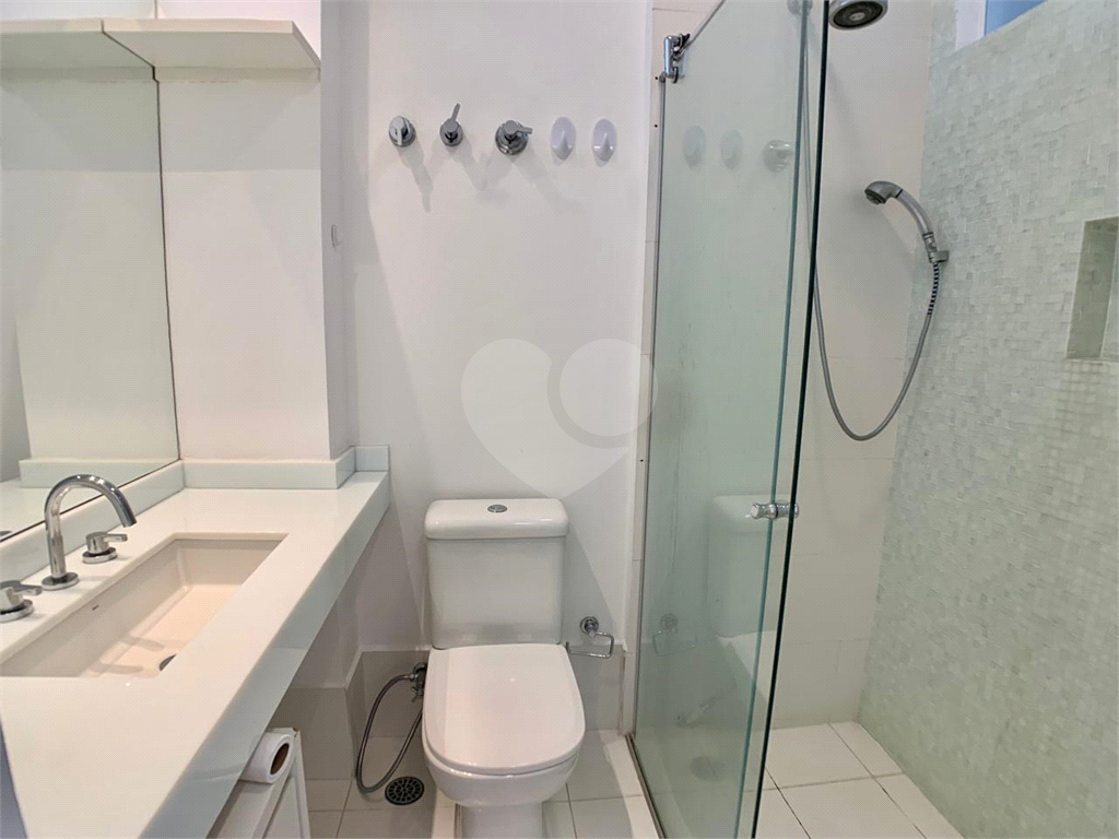 APARTAMENTO em HIGIENÓPOLIS