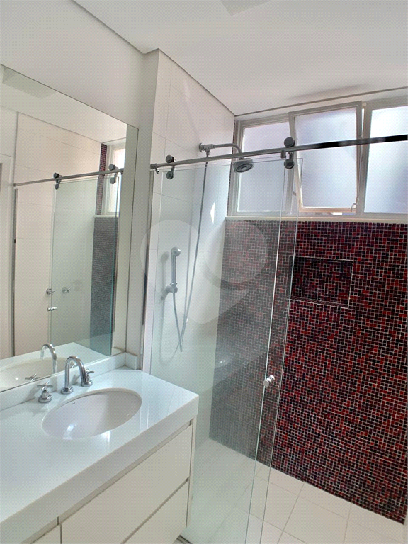 APARTAMENTO em HIGIENÓPOLIS
