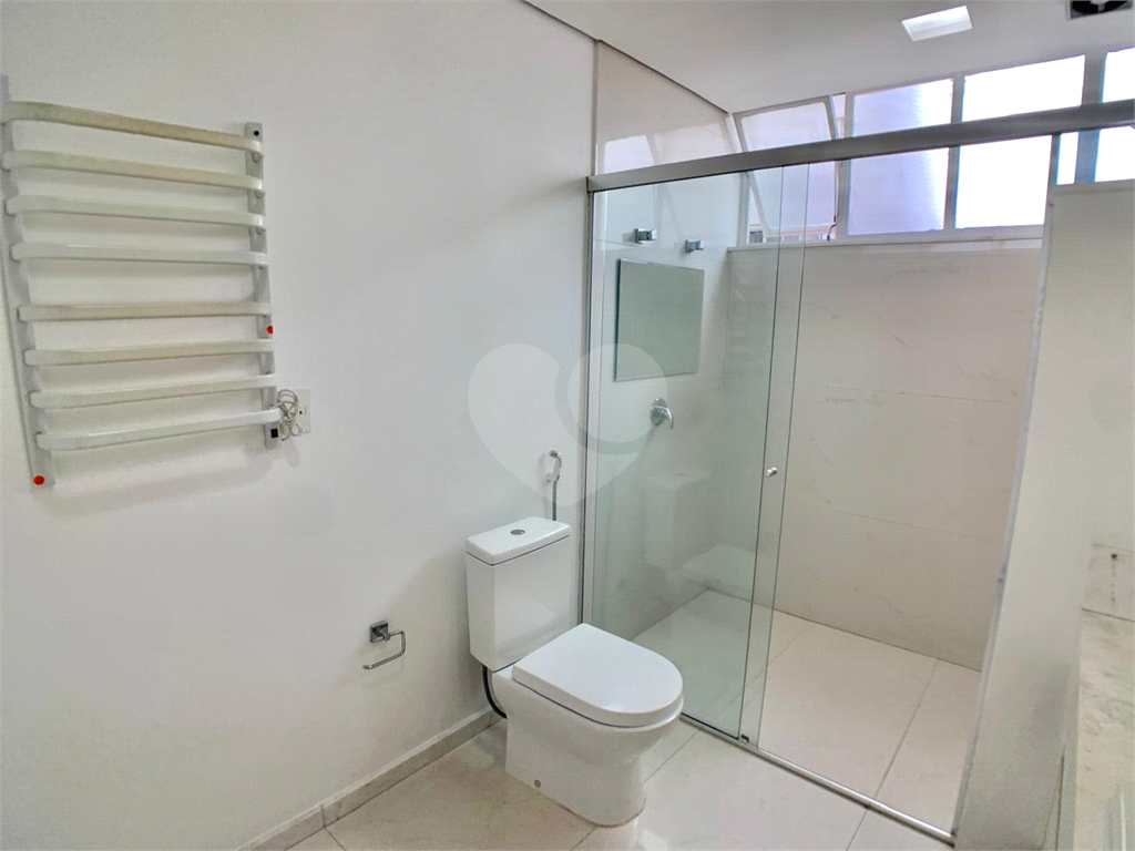 APARTAMENTO em HIGIENÓPOLIS