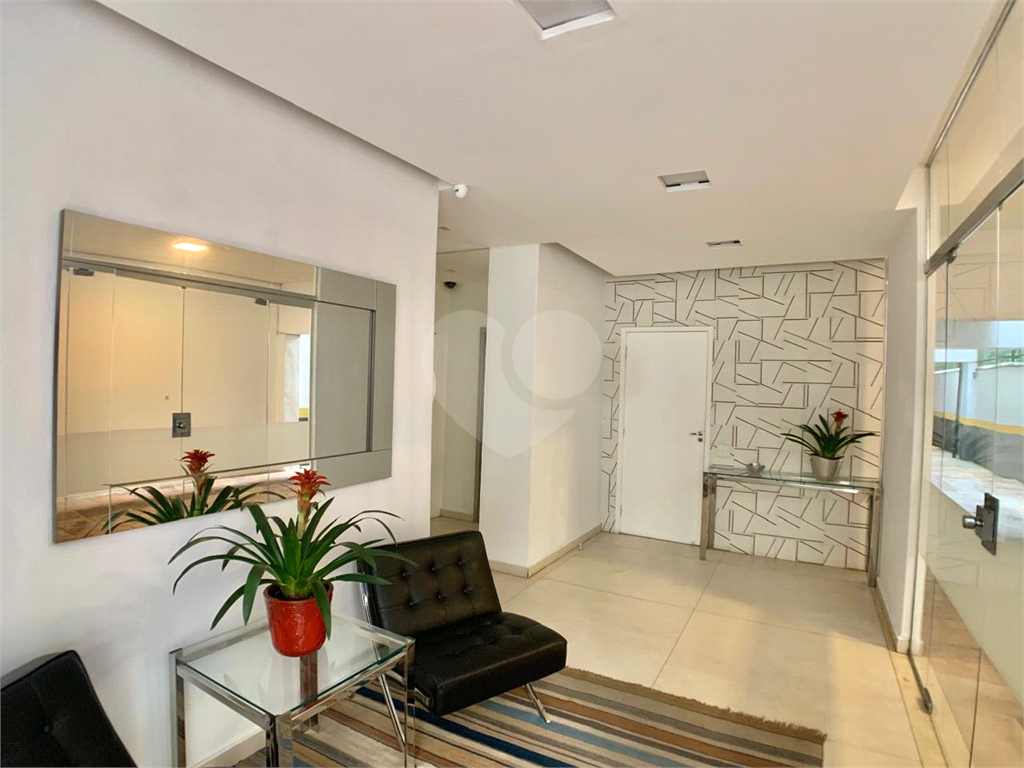 APARTAMENTO em HIGIENÓPOLIS