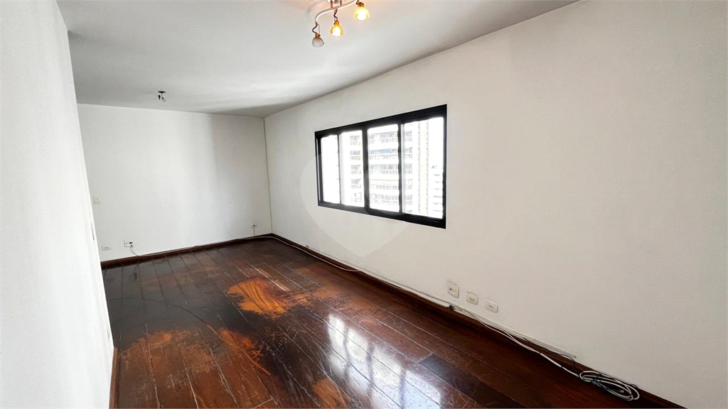 Localização e conforto com 3 Dormitórios e 2 vagas de garagem