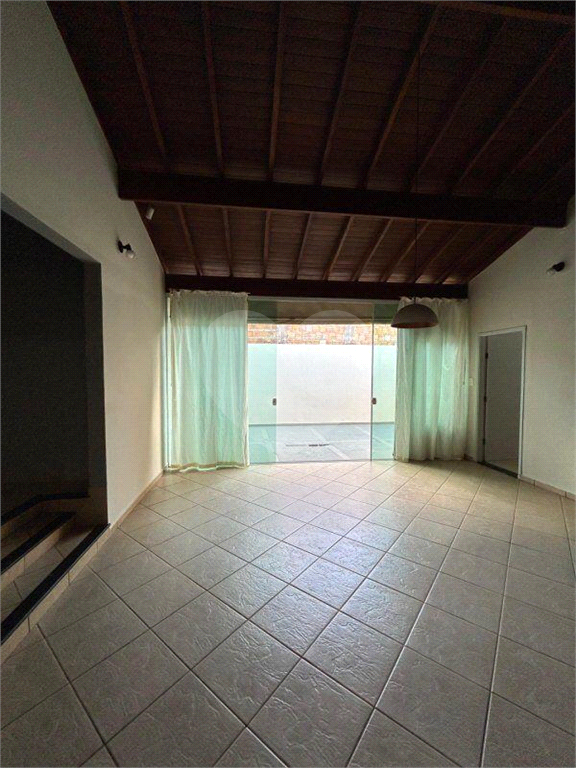 Casa à venda com 3 quartos, 199m² - Foto 10