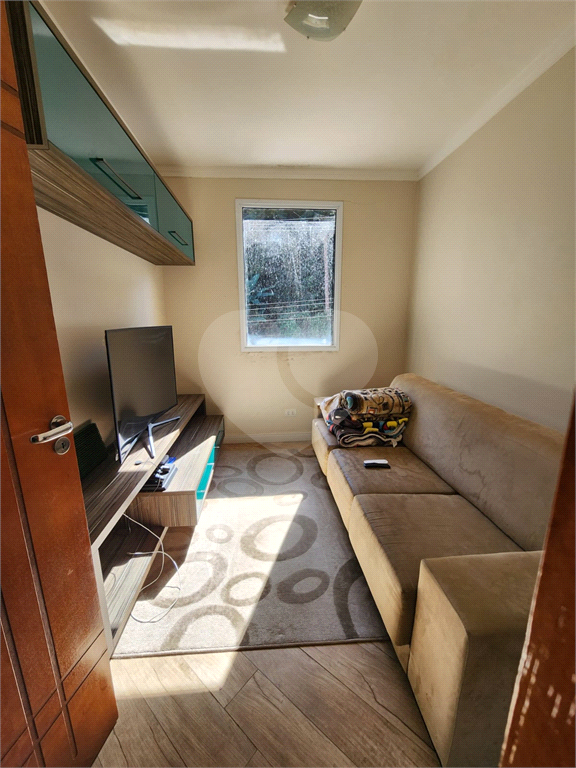 Linda Casa de alto padrão na Serra em condomínio fechado. 