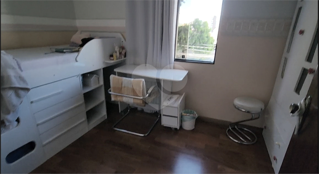 Sobrado com 4 dorms, 1 suíte e 5 vagas a 800 metros do metrô Parada Inglesa!