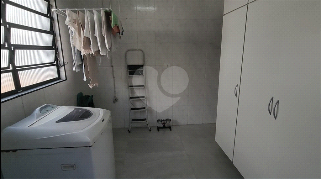 Sobrado com 4 dorms, 1 suíte e 5 vagas a 800 metros do metrô Parada Inglesa!