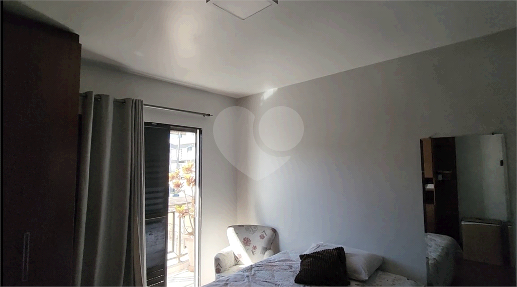 Sobrado com 4 dorms, 1 suíte e 5 vagas a 800 metros do metrô Parada Inglesa!