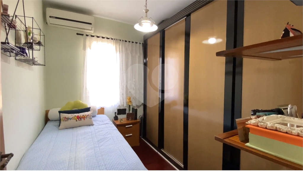 Casa à venda com 3 quartos, 300m² - Foto 3