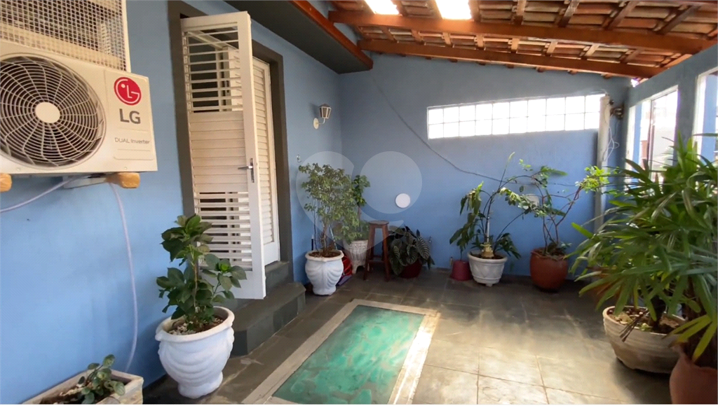 Casa à venda com 3 quartos, 300m² - Foto 16