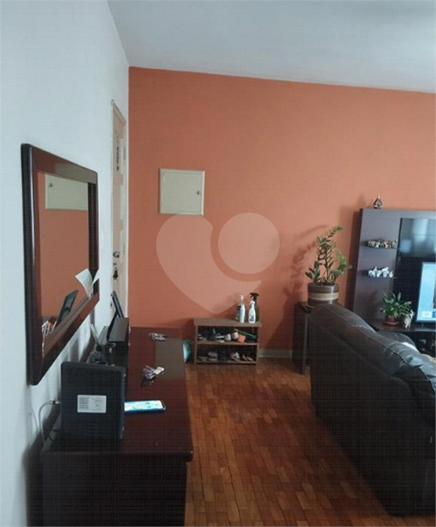APARTAMENTO em LAPA