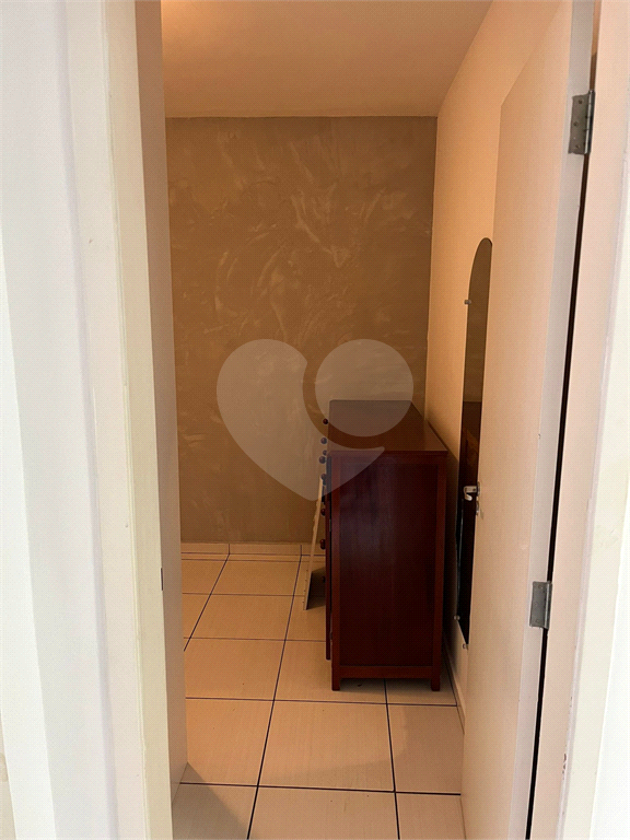 Apartamento à venda com 2 quartos, 49m² - Foto 19