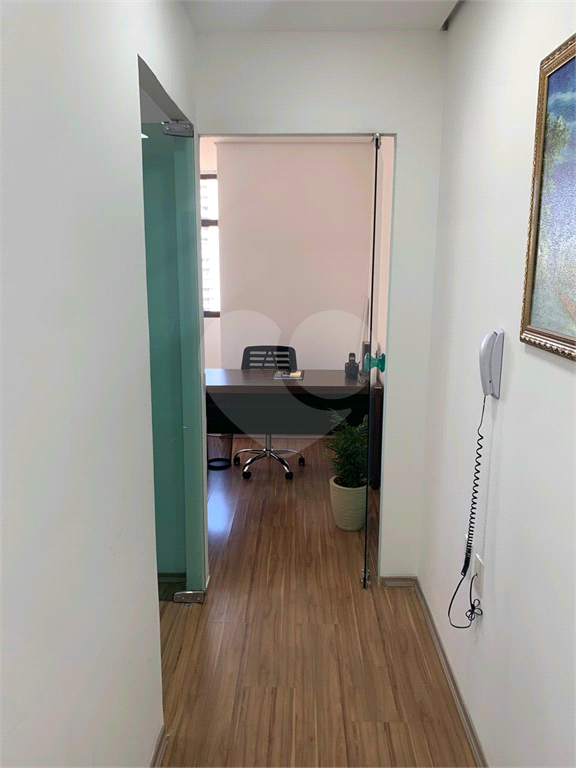SALA COMERCIAL À VENDA NA CHÁCARA SANTO ANTÔNIO