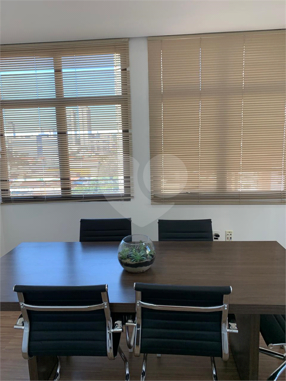 SALA COMERCIAL À VENDA NA CHÁCARA SANTO ANTÔNIO