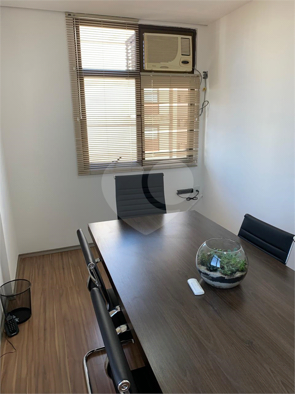SALA COMERCIAL À VENDA NA CHÁCARA SANTO ANTÔNIO