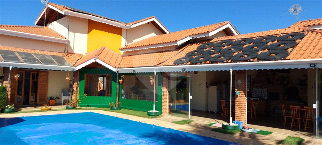 Casa de Condomínio à venda com 3 quartos, 320m² - Foto 2