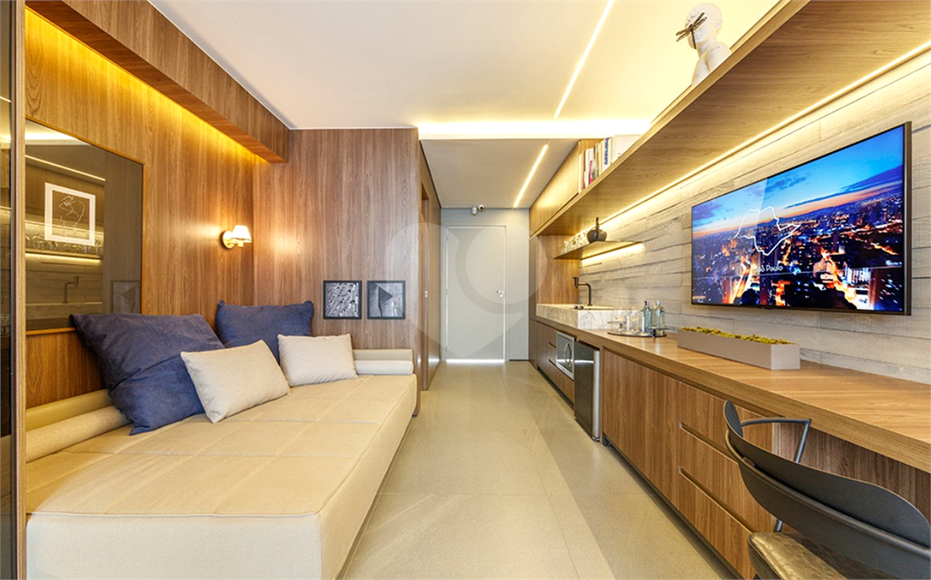 Studio na Vila Pompeia com 27m²