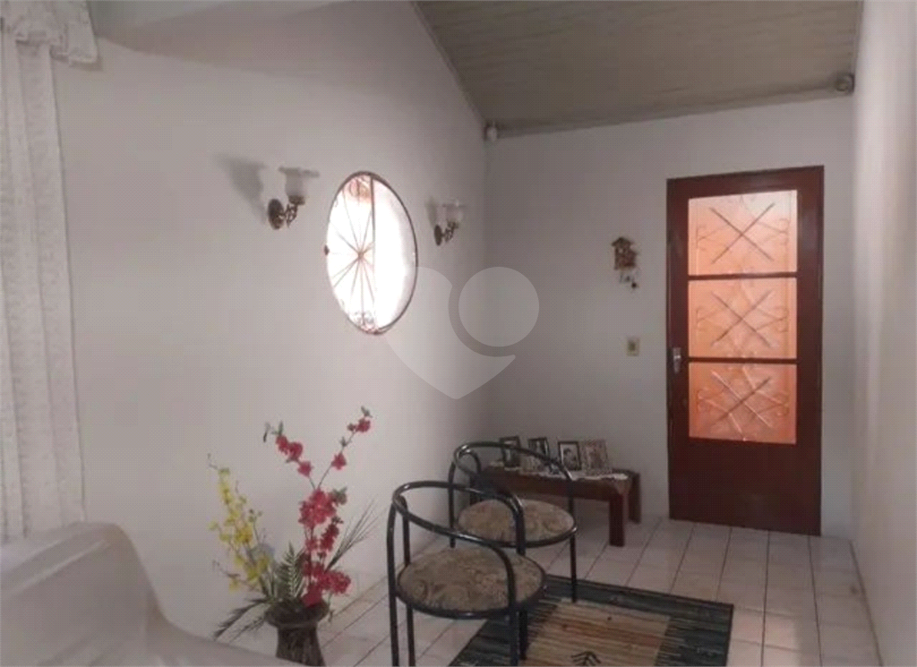 Casa à venda com 3 quartos, 117m² - Foto 6