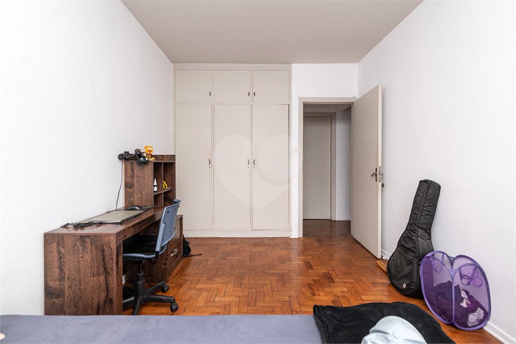 APARTAMENTO em PINHEIROS