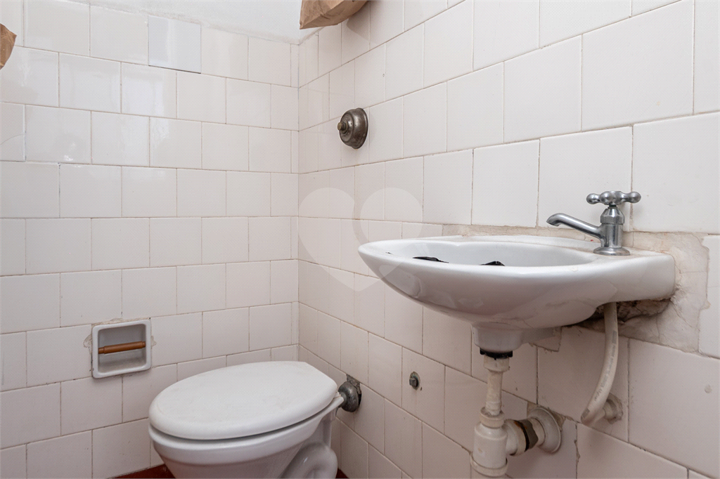 APARTAMENTO em PINHEIROS