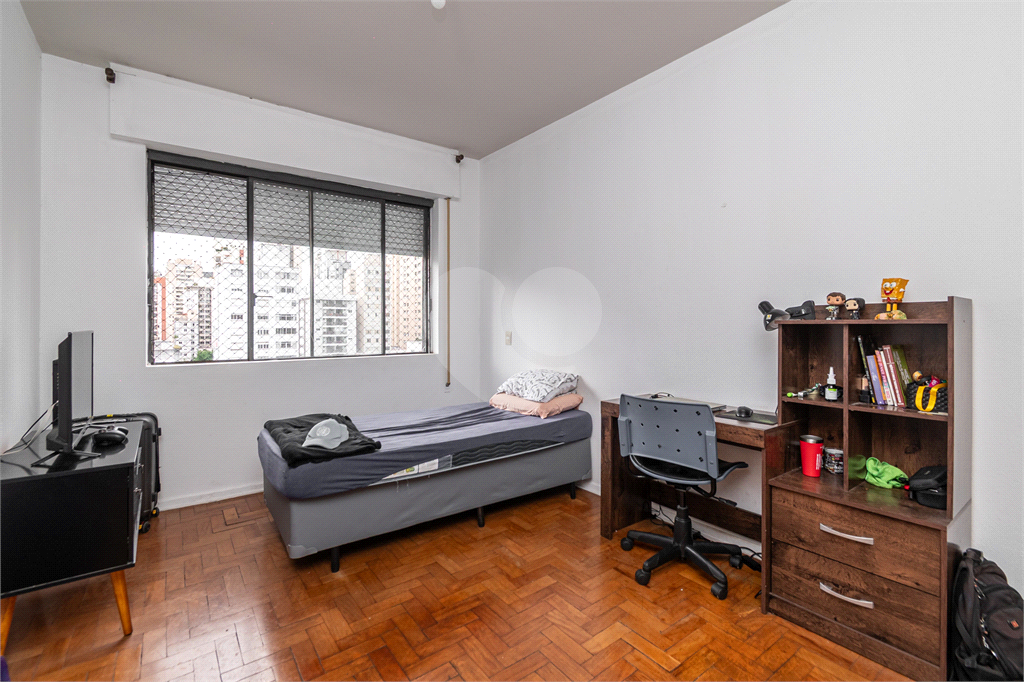 APARTAMENTO em PINHEIROS