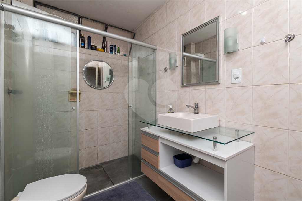 APARTAMENTO em PINHEIROS