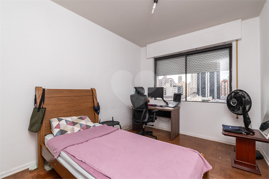 APARTAMENTO em PINHEIROS