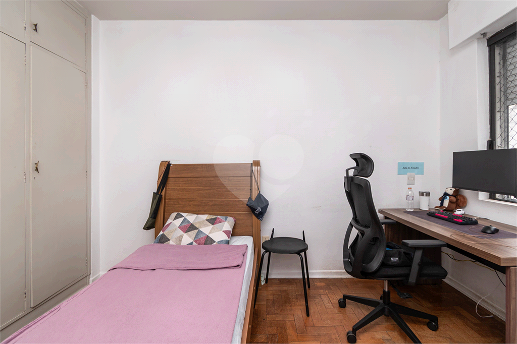APARTAMENTO em PINHEIROS