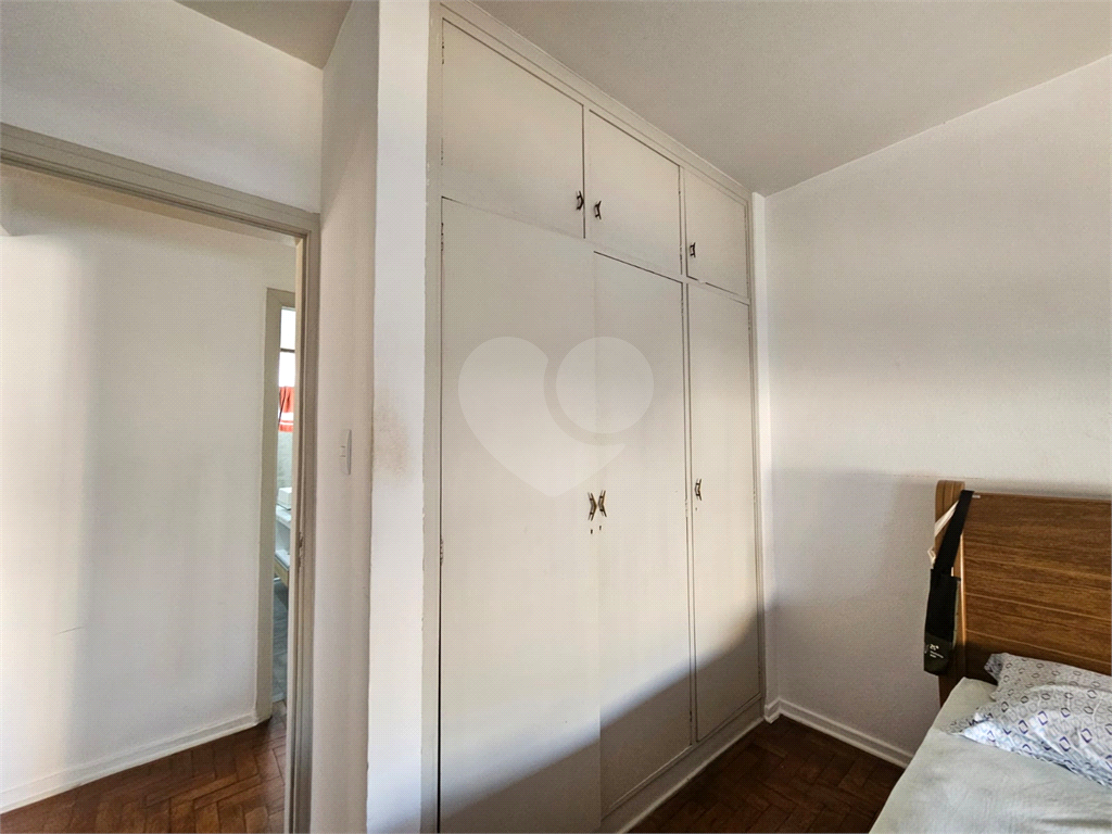 APARTAMENTO em PINHEIROS