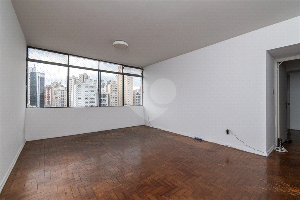 APARTAMENTO em PINHEIROS