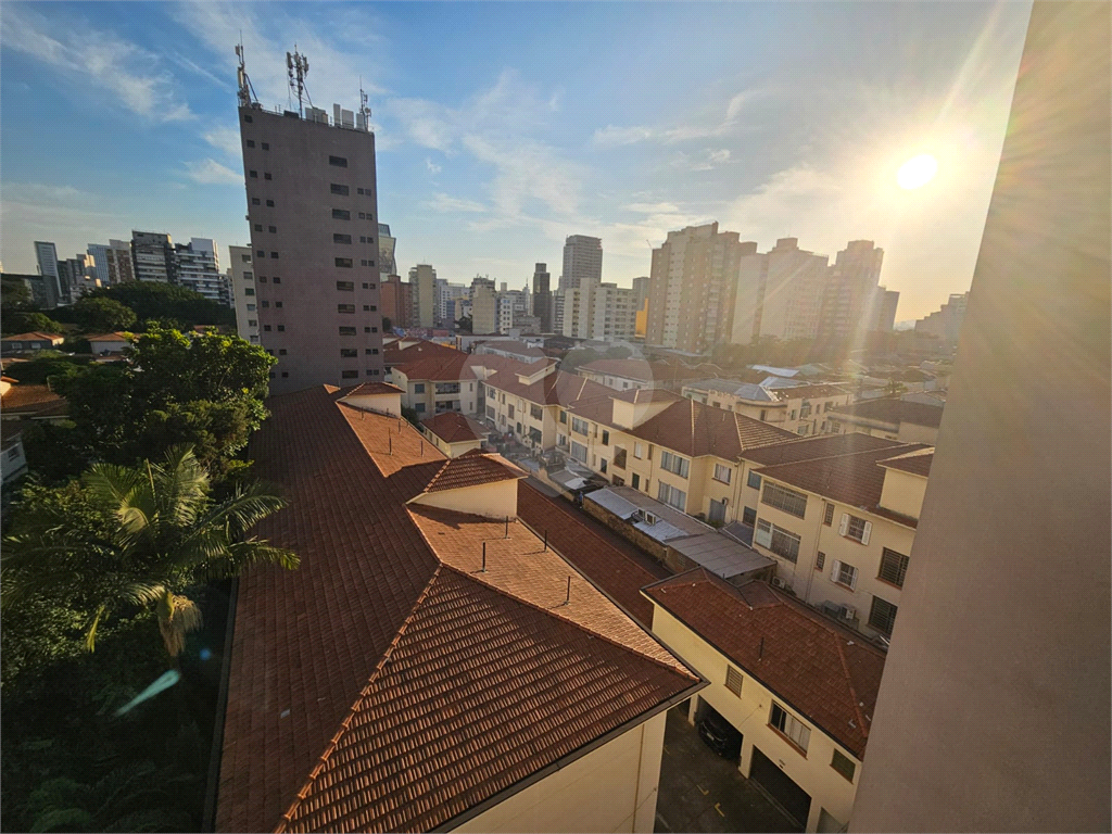 APARTAMENTO em PINHEIROS