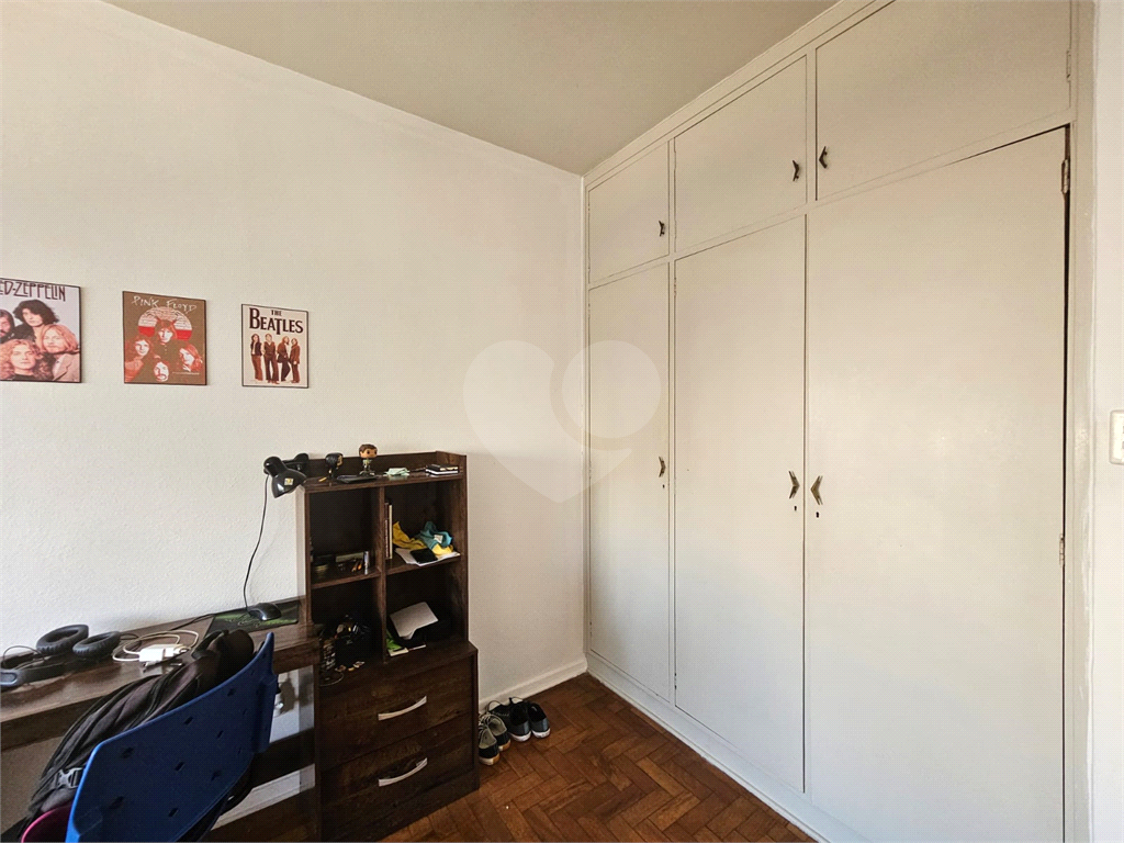APARTAMENTO em PINHEIROS