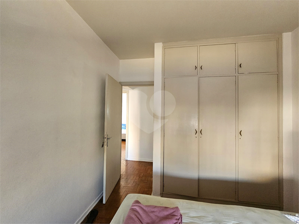 APARTAMENTO em PINHEIROS