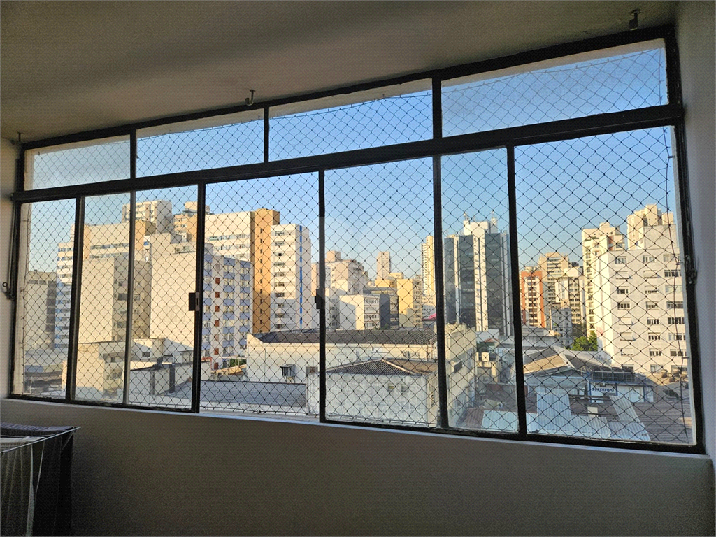 APARTAMENTO em PINHEIROS