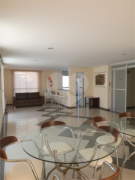 APARTAMENTO em SANTANA