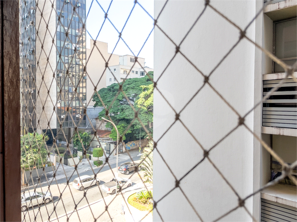 Apartamento reformado a venda em Higienopolis 14m com 3 quartos