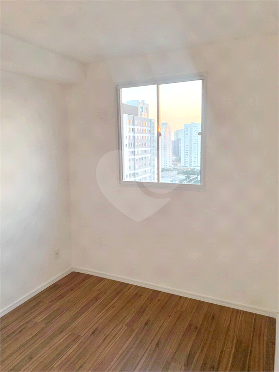 APARTAMENTO em LAPA